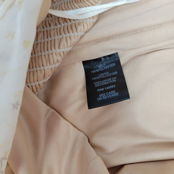 Torrid Chiffon Foil One Shoulder Crop Top Ivory Stars / Moon Women's Plus Size 2 - Picture 6 of 6